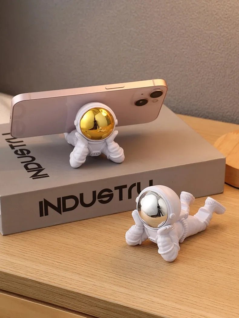 Desktop Astronaut Ornaments, Spaceman Ornaments, Desktop Phone Holder, Home Decoration, Astronaut Statue, Office Decoration - luvmoose