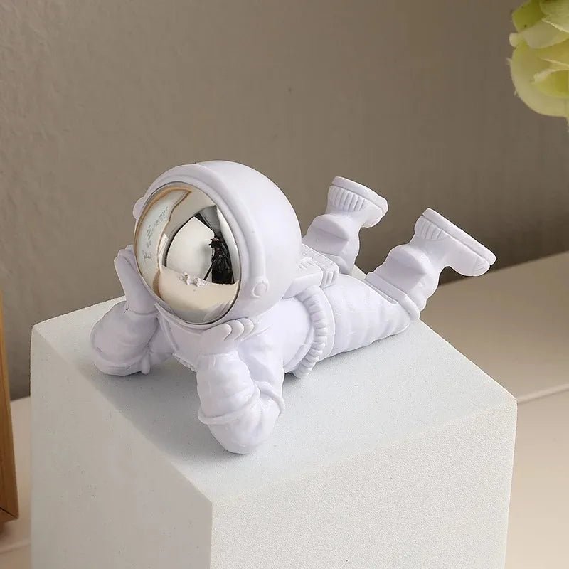 Desktop Astronaut Ornaments, Spaceman Ornaments, Desktop Phone Holder, Home Decoration, Astronaut Statue, Office Decoration - luvmoose